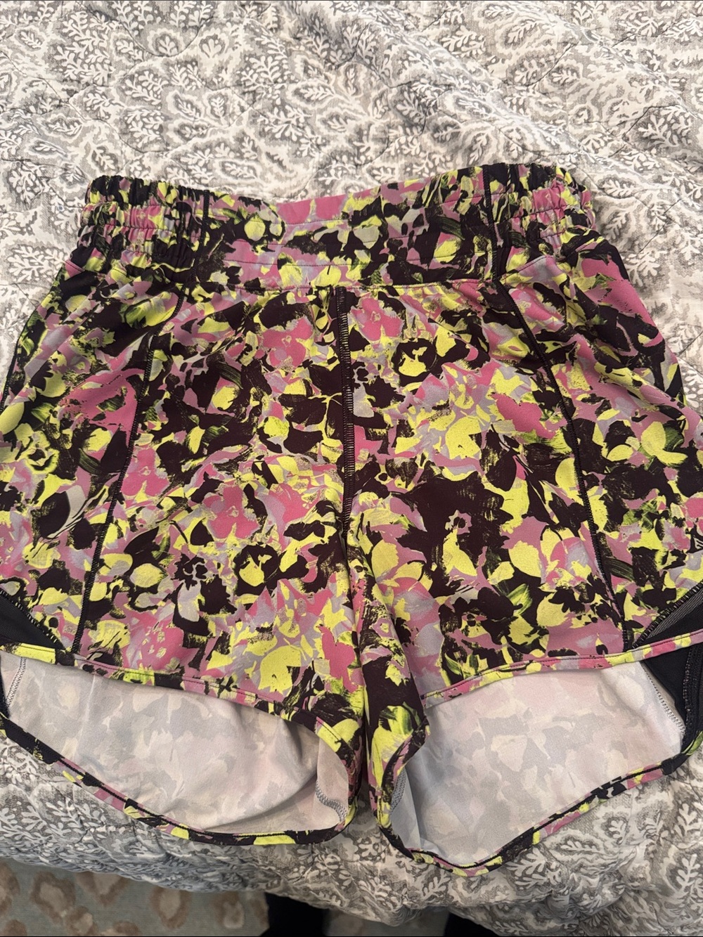 Lululemon Hotty Hot shorts